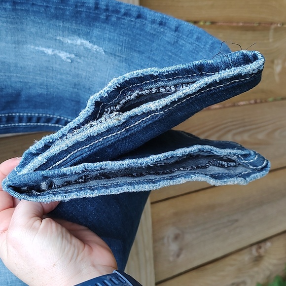 🏵️ Miss Me Y2K Boot Cut Jeans - Picture 3 of 9